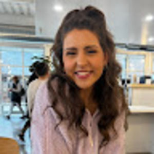 Meet your Posher, Hannah